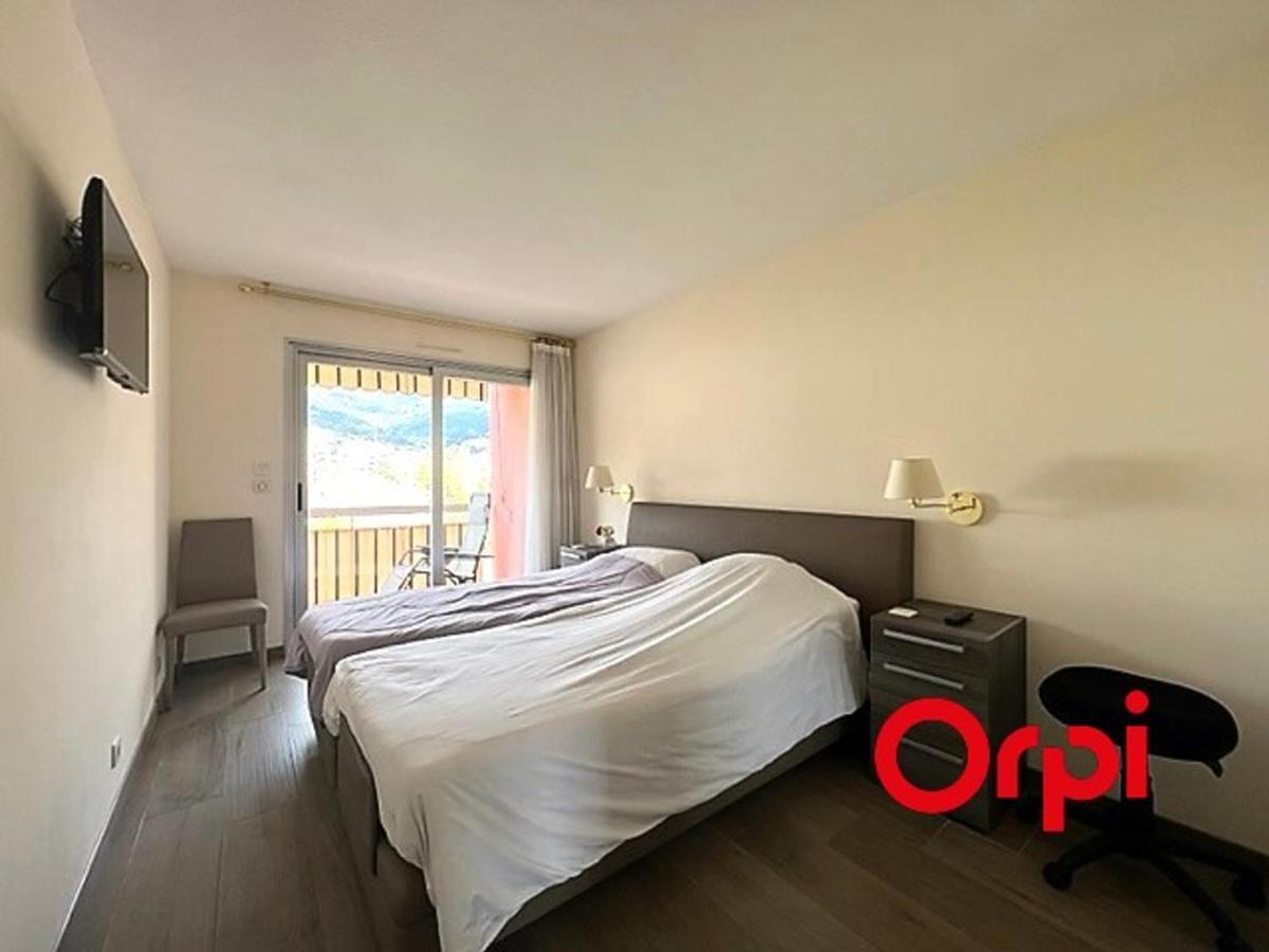 Lumineux Proche Plages Et Centre-ville Avec Clim, Balcons Et Parking Inclus - Fr-1-647-18 Appartement Menton